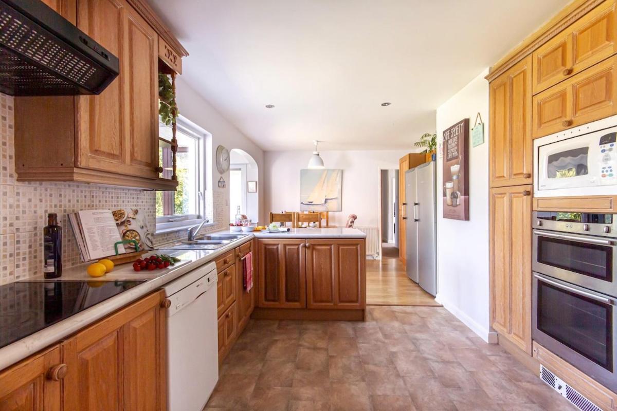 Tranquil 4 Bed Bungalow, Large Garden, Plenty Of Parking Carbis Bay Exteriör bild